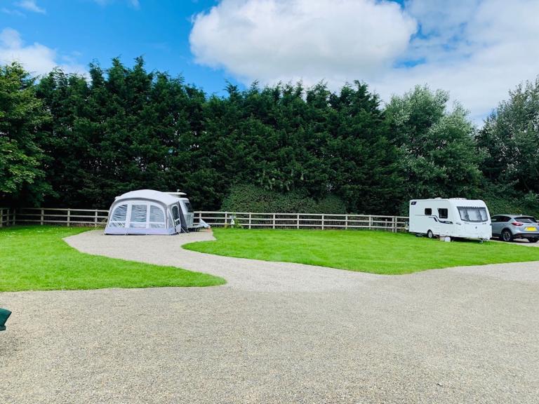 Yew Tree Farm CAMC CL Site - Camping Places